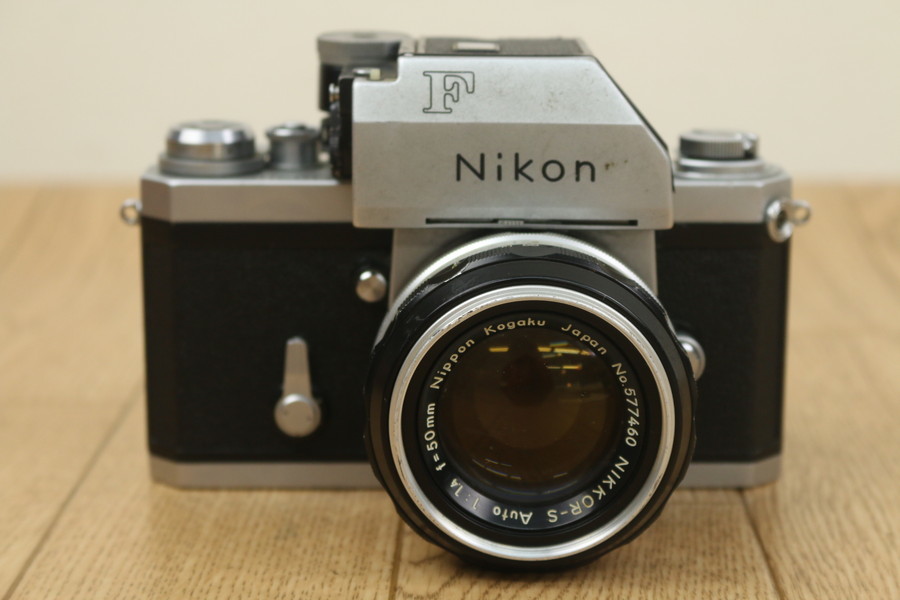 【ニコン】（Nikon F FTNファインダー）フィルムカメラ　Nikkor-s Auto 1:1.4 f=50mm　管ざ9652_画像1