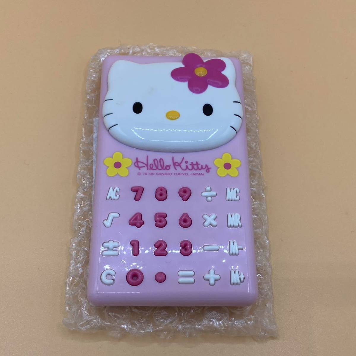 【2268】ハローキティ オリジナルダイカット 電卓　Hello Kitty　サンリオ　元箱付き　現状品　景品　ピンク　2000年代_画像2