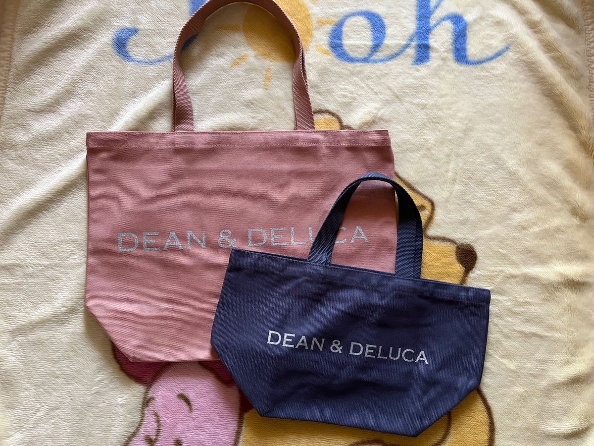 新品 DEAN&DELUCA 2点セット 2023 チャリティートートバッグ 正規品 Sサイズ ブルーグレー  Lサイズ コーラル