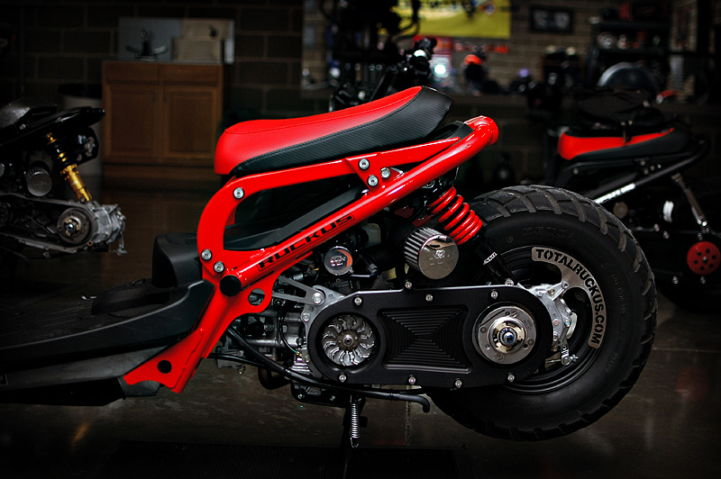 USホンダ純正 ’09 2009 HONDA RUCKUS サイド ネームラベル-RED USDM北米JDM Zoomer ズーマーAF58 NPS50 _画像7