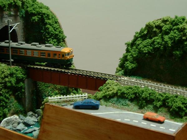 ゆめレール　日本の鉄道風景ジオラマミニ　渓谷とガーダー鉄橋のある風景
