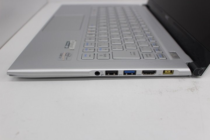 現状 LaVie Z LZ750/JS 第3世代 Core i7 3517U /4GB/13.3インチ/Wi-Fi/USB3.0/HDMI端子/Win8モデル☆_画像5