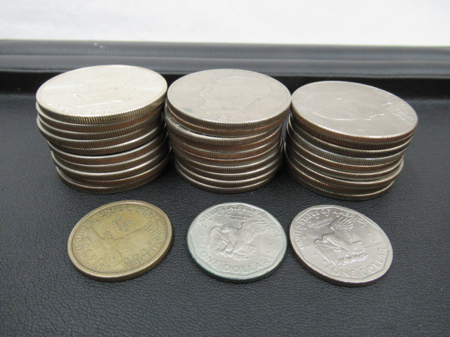 美元硬幣一起1美元29張半張44張等。 原文:アメリカドル　コイン　まとめて　1ドル29枚　ハーフ44枚　など