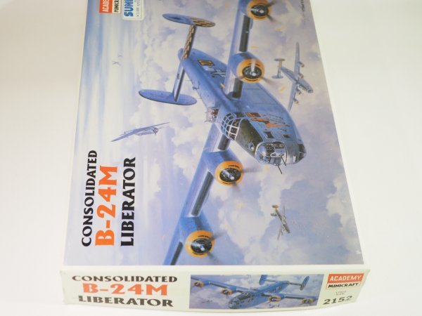 ☆A8138☆未組立★アカデミー 1/72 B-24M リベレーター LIBERATORの画像3