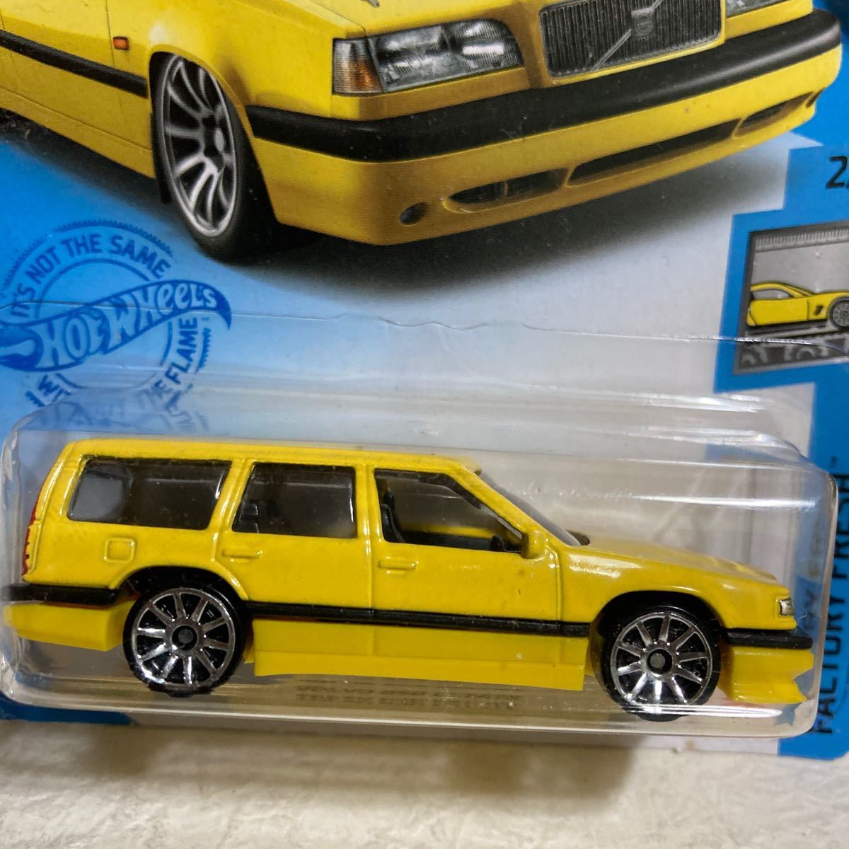 Hot Wheels★VOLVO 850 ESTATE FACTORY FRESH★_画像1