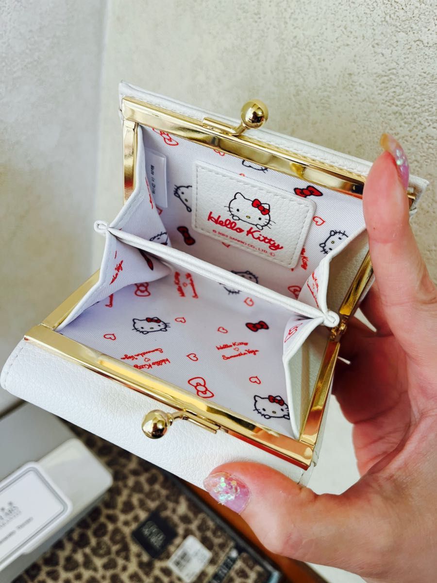 サマンサベガ キティちゃん がま口お財布 ホワイト白 レッド赤 サマンサベガ キティちゃん がま口お財布 ホワイト白 レッド赤