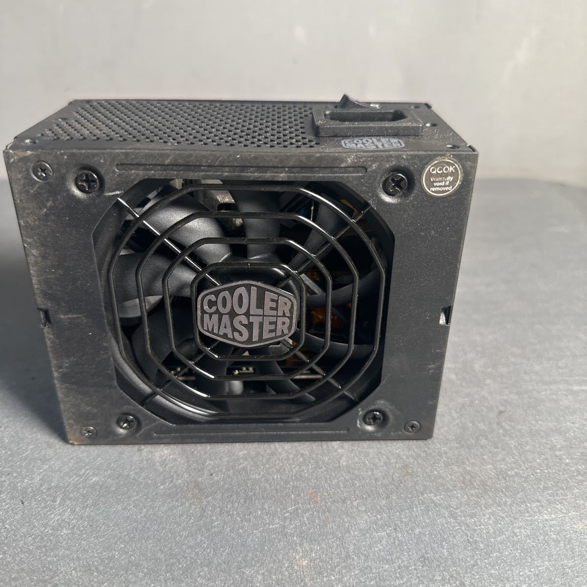 「コネクタ無し」本体のみ　Cooler Master 850W SFX 電源 MPY-8501-SFHAGV テスト通電確認のみ　_画像5