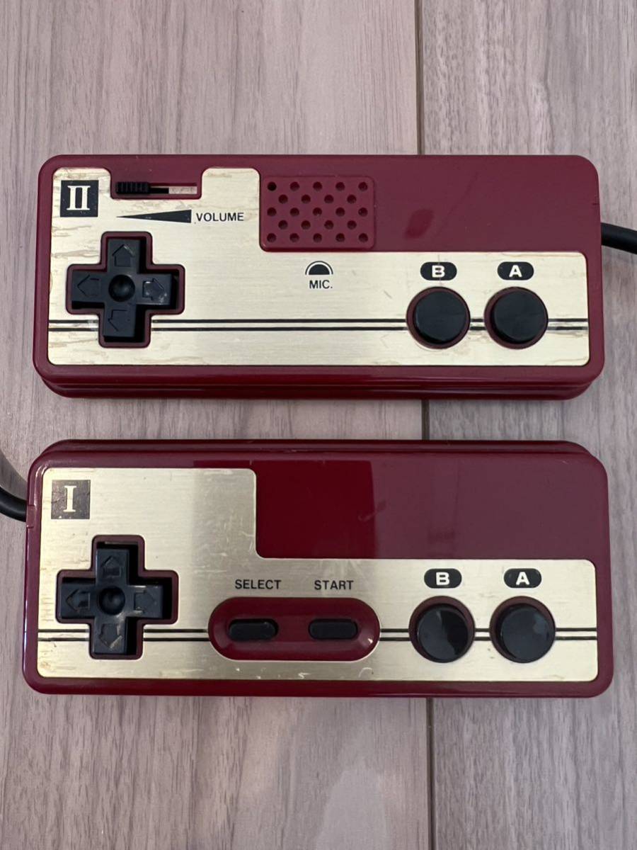 任天堂 Nintendo ファミリーコンピューター ファミコン本体 レトロゲーム ゲーム　ジャンク品_画像4