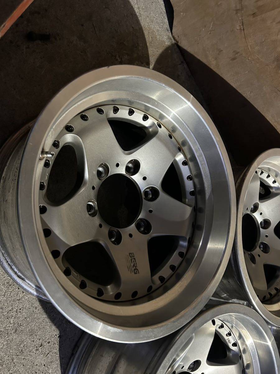 売り切り！BERG 16x8j PCD139.7 6H OFFSET 10 アルミホイール　5本セットランクル　ランドクルーザー_画像2