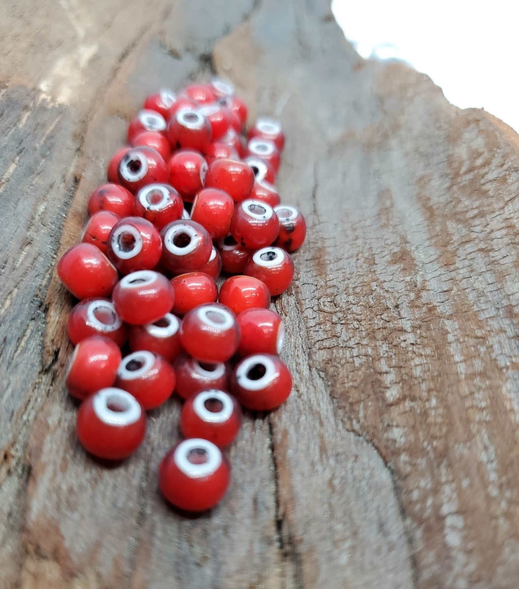 Q-161* white Heart * Vintage red diameter approximately 6.4mm rom and rear (before and after) [20 bead 1000 jpy ~] glass beads ( red ) raw materials Indian neitib accessory sa