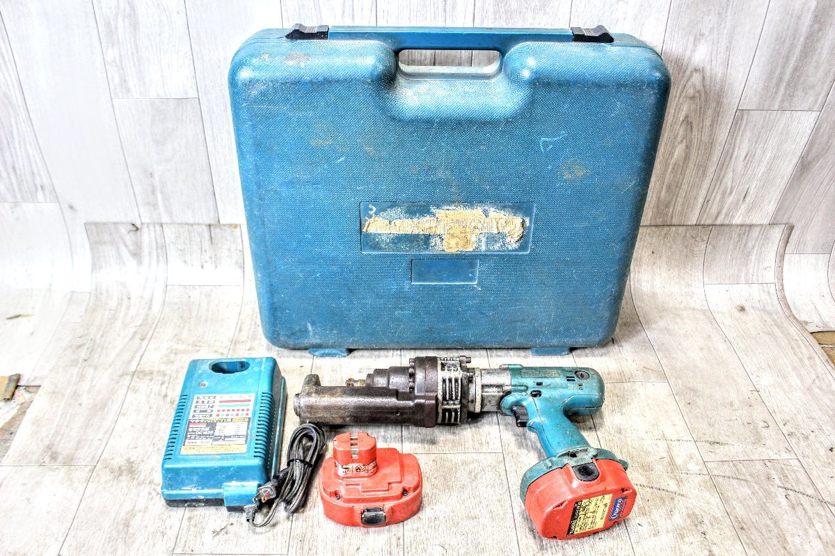 動作品☆makita マキタ オグラ 18V 充電式鉄筋切断機（コードレスバーカッター）HCC-16HPW ケース、充電器、バッテリー2点付属 14A2004_画像1