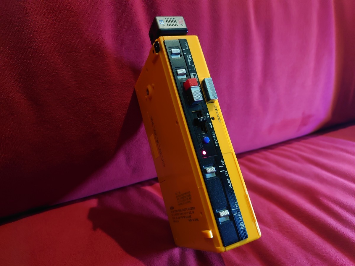 【AIWA】HS-J2 Cassette Boy vintage PORTABLE RADIO CASSETTE RECORDER CM-2 アイワ ラジカセ カセットレコーダー カセットプレーヤー_画像4