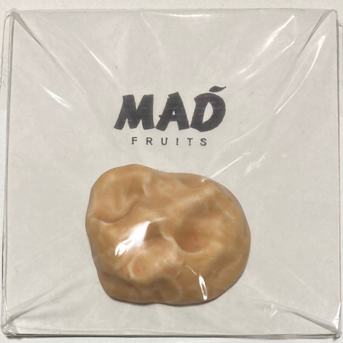 とんだ林蘭　MAD FRUITS　ガム　箸置き　新品　マッドフルーツ　有田焼　