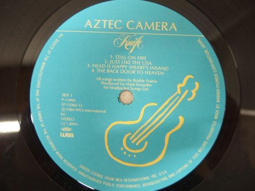 1130081a【AZTEC CAMERA 「KNIFE」 LP盤】レコード/アズテック・カメラ/ナイフ/ワーナー・パイオニア/31.5×31.4cm程/中古品_画像5