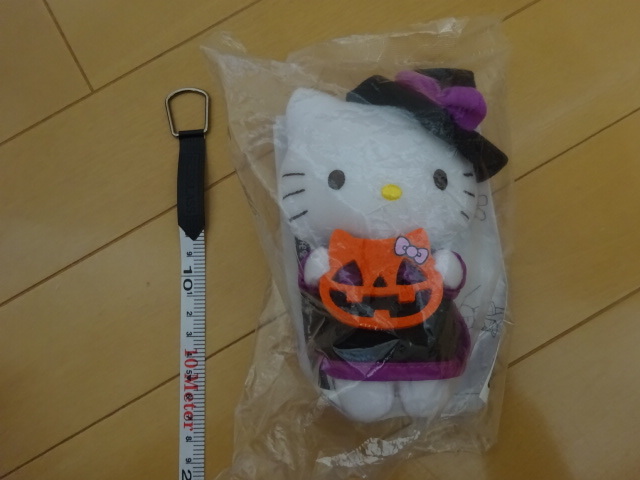 非売品 HELLO KITTY ハローキティ キティちゃん ぬいぐるみ サンリオ ミスタードーナツ ミスド ハロウィーンハローキティ13 2013年製_画像4