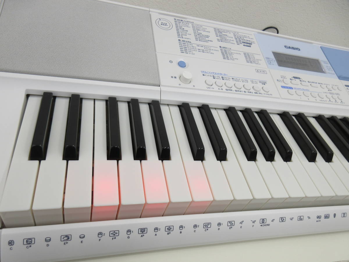 美品　CASIO　カシオ　カシオトーン　LK-515　光ナビゲーションキーボード　電子ピアノ　61鍵盤　2020年製_画像2