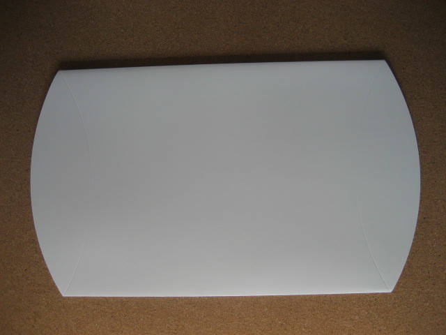  подарочная коробка складывать искривление . сборный тип pillow type глянец косметика бумага белый,5 пункт, не использовался товар дом хранение товар 