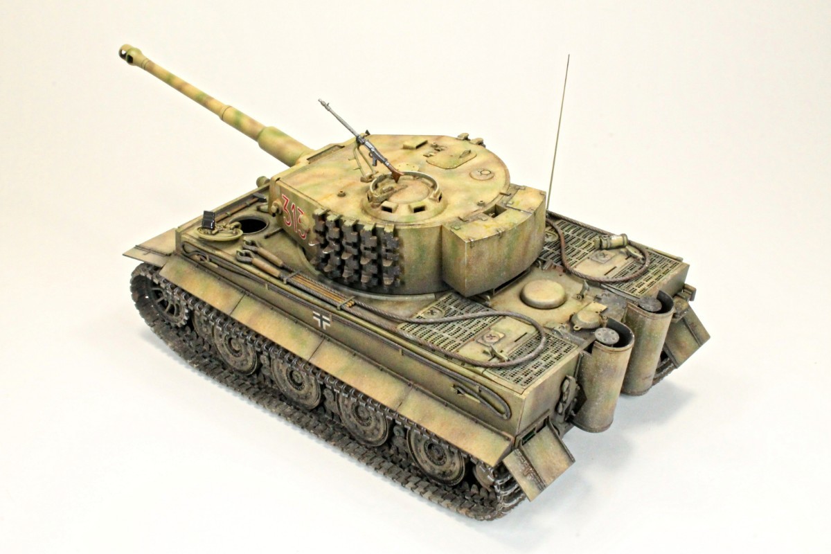 タミヤ1/35 ドイツ重戦車ティーガーⅠ 後期型　完成品_画像3