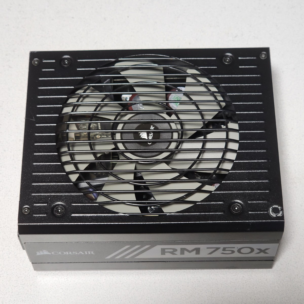 CORSAIR RM750x(RPS0016) 750W 80PLUS GOLD認証 ATX電源ユニット CORSAIR RM750x(RPS0016) 750W 80PLUS GOLD認証 ATX電源ユニット