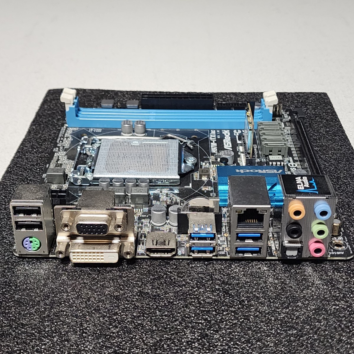 ASRock H97M-ITX/ac IOパネル付属 LGA1150 Mini-ITXマザーボード 第4・5世代CPU対応 最新Bios 動作確認済 PCパーツ (2)_画像3