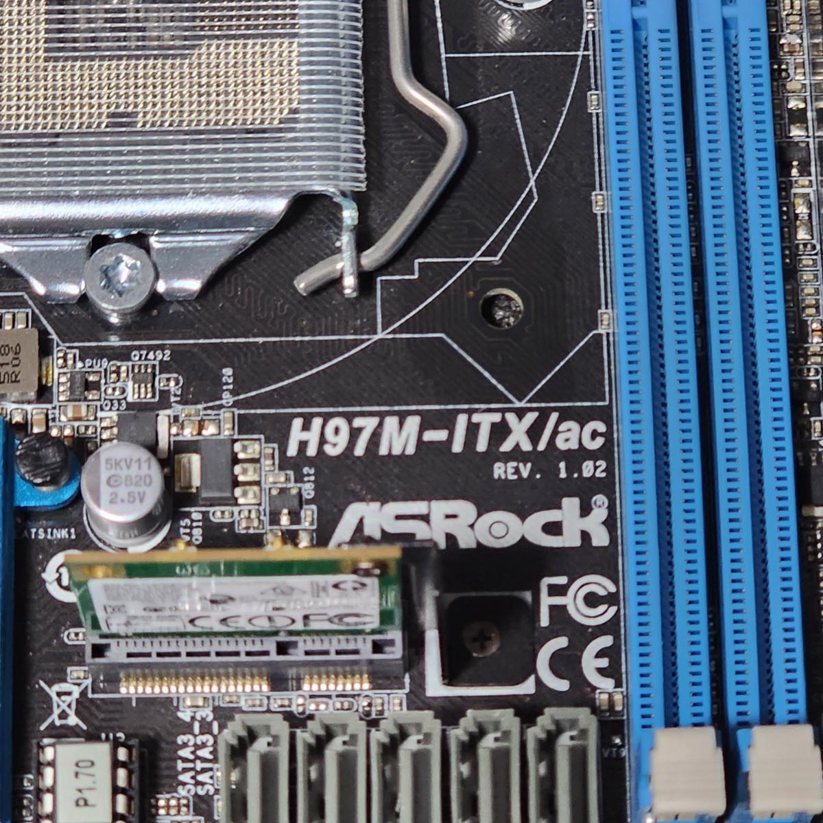 ASRock H97M-ITX/ac IOパネル付属 LGA1150 Mini-ITXマザーボード 第4・5世代CPU対応 最新Bios 動作確認済 PCパーツ (2)_画像2