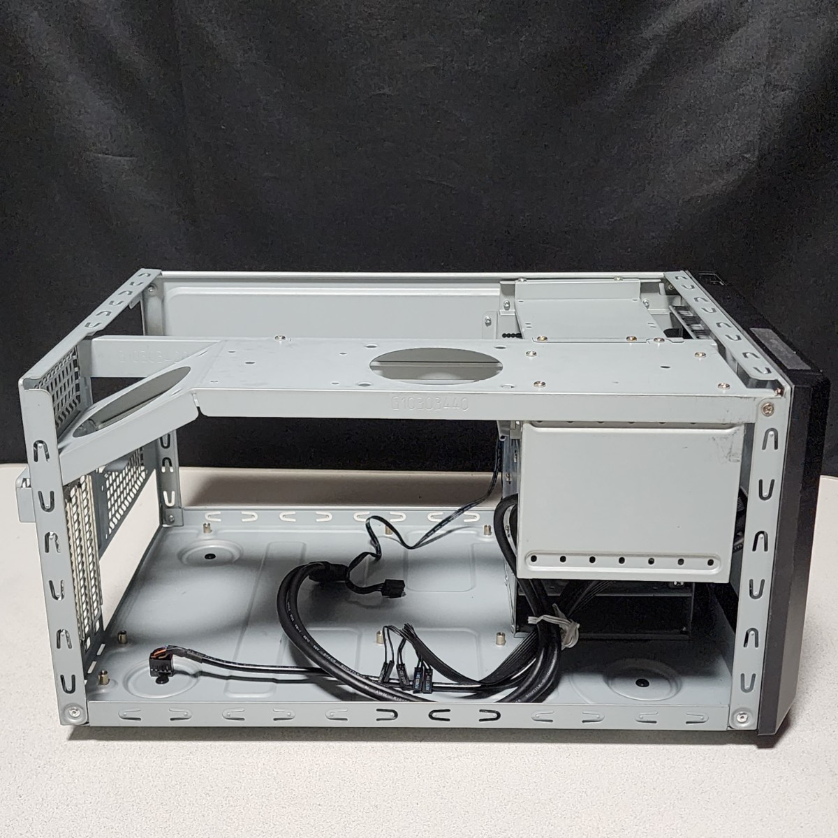 SilverStone Sugoシリーズ SST-SG11B キューブ型PCケース SilverStone Sugoシリーズ SST-SG11B キューブ型PCケース