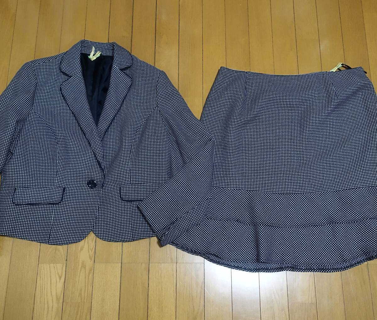 美品 19ABR 大きいサイズ 礼服 式服 卒業式スーツ　 ゆったりサイズ 3XL 4L フォーマルスーツ　セットアップ_画像9