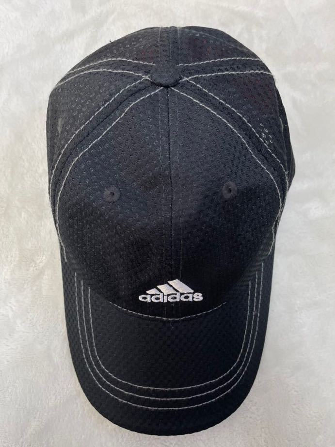 美品 adidas アディダス メッシュ キャップ 帽子 野球帽 ゴルフ ブラック フリーサイズ OSFX 57-60cm 刺繍ロゴの画像3