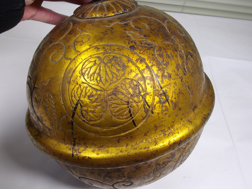 禄元元年 東照宮 大鈴 徳川三葉葵紋鳴物 高24cm 寺院仏具 鐘 禄元元年 東照宮 大鈴 徳川三葉葵紋鳴物 高24cm 寺院仏具 鐘
