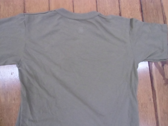 E-14 ミリタリー サバゲー コンバット トレーニングシャツ 米軍放出品 迷彩服 作業服 タクティカル SOFFE アンダー Tシャツ Sサイズ OD_画像6