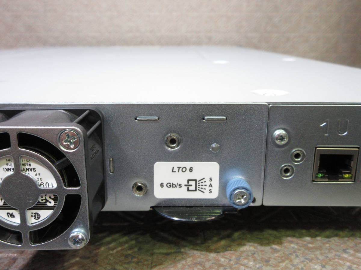 富士通 / FUJITSU Storage ETERNUS LT20 S2 / LTO6 テープライブラリ / No.S481_画像3