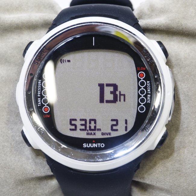 【新品ストラップ】SUUNTO スント D4i ダイブコンピューター 耐圧検査・電池交換済 即決初回保証_画像8