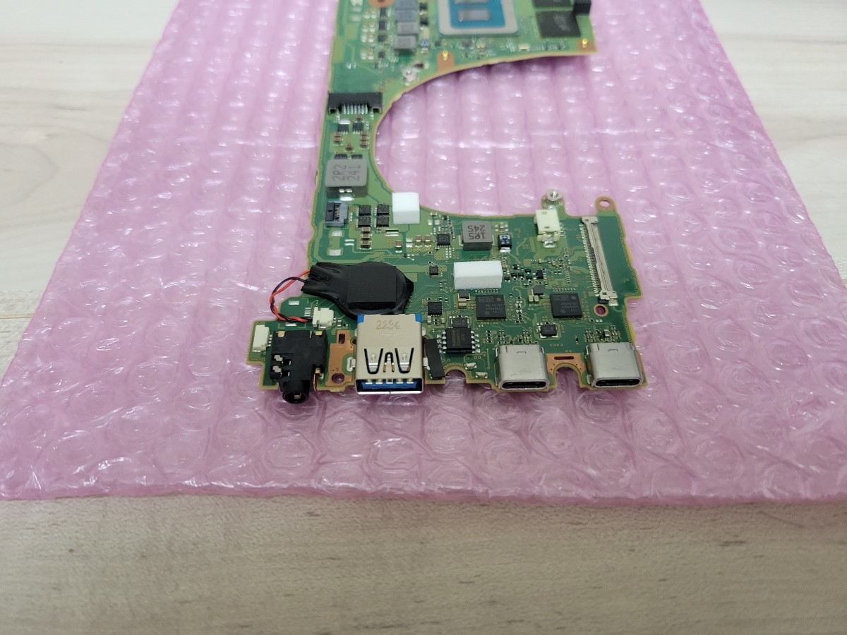 希少・最新第13世代i7/メモリ16GB版】富士通 LIFEBOOK UH系 希少・最新第13世代i7/メモリ16GB版】富士通 LIFEBOOK UH系