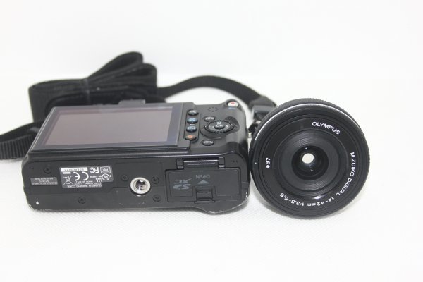 カメラ3台+レンズ1本まとめ売り】Nikon・OLYMPUS・CASIO #0093 カメラ3台+レンズ1本まとめ売り】Nikon・OLYMPUS・CASIO #0093