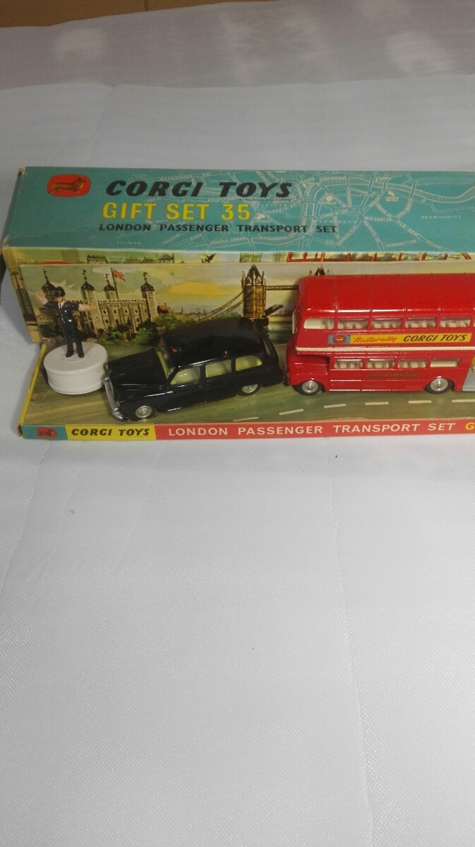 CORGI 96952 Mini Van RAC RADIO RESCUE Royal Automobile Club