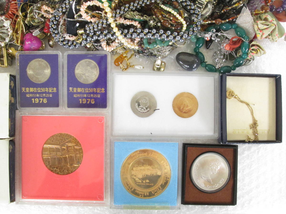 オリンピックメダル SEOUL1988 含む イミテーション イミテ 総重量:約7kg アクセサリー メダル ブローチ 大量 まとめてセット 2610278011_画像7