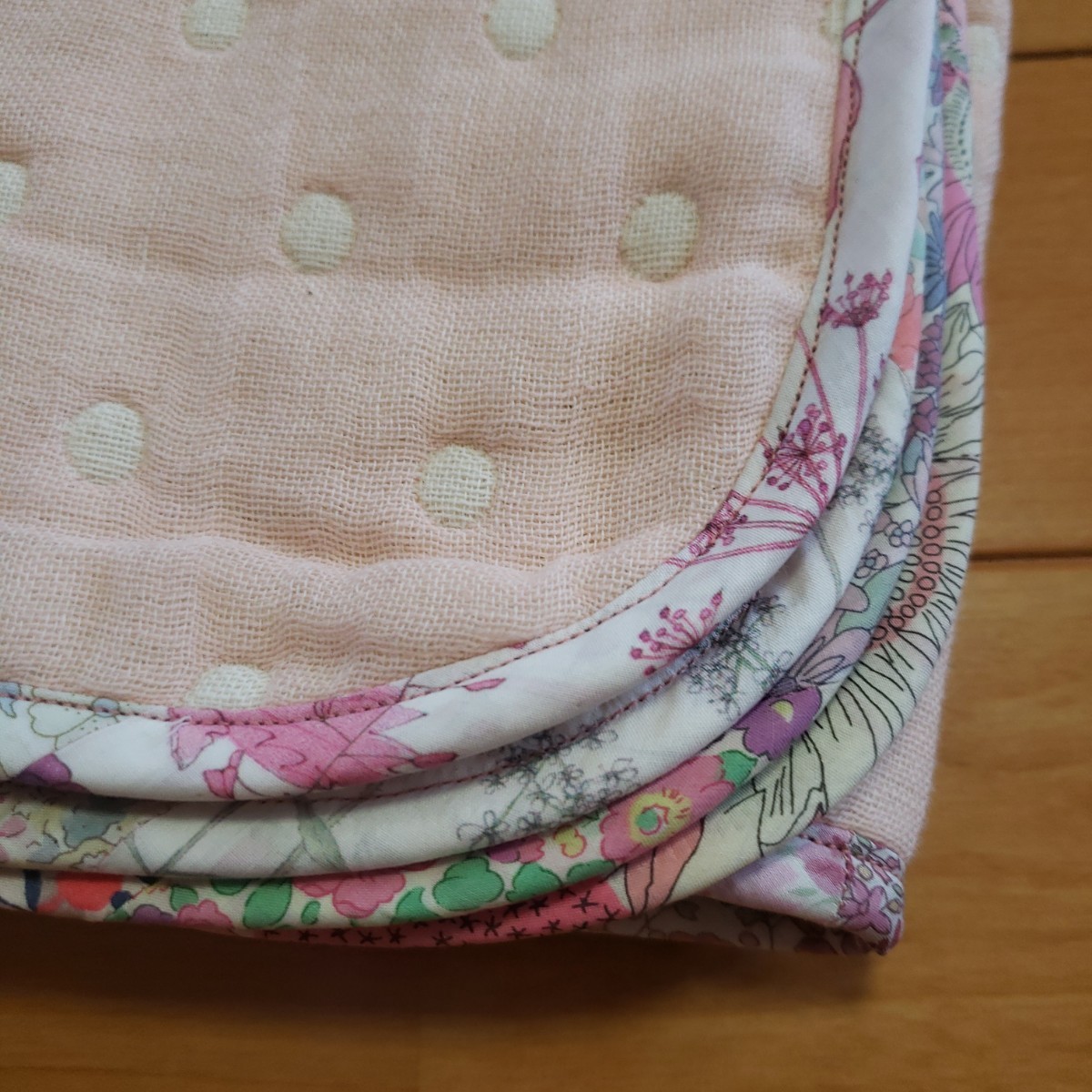  hand made *6 -ply gauze dot × Liberty gauze packet ② pink blanket lap blanket 