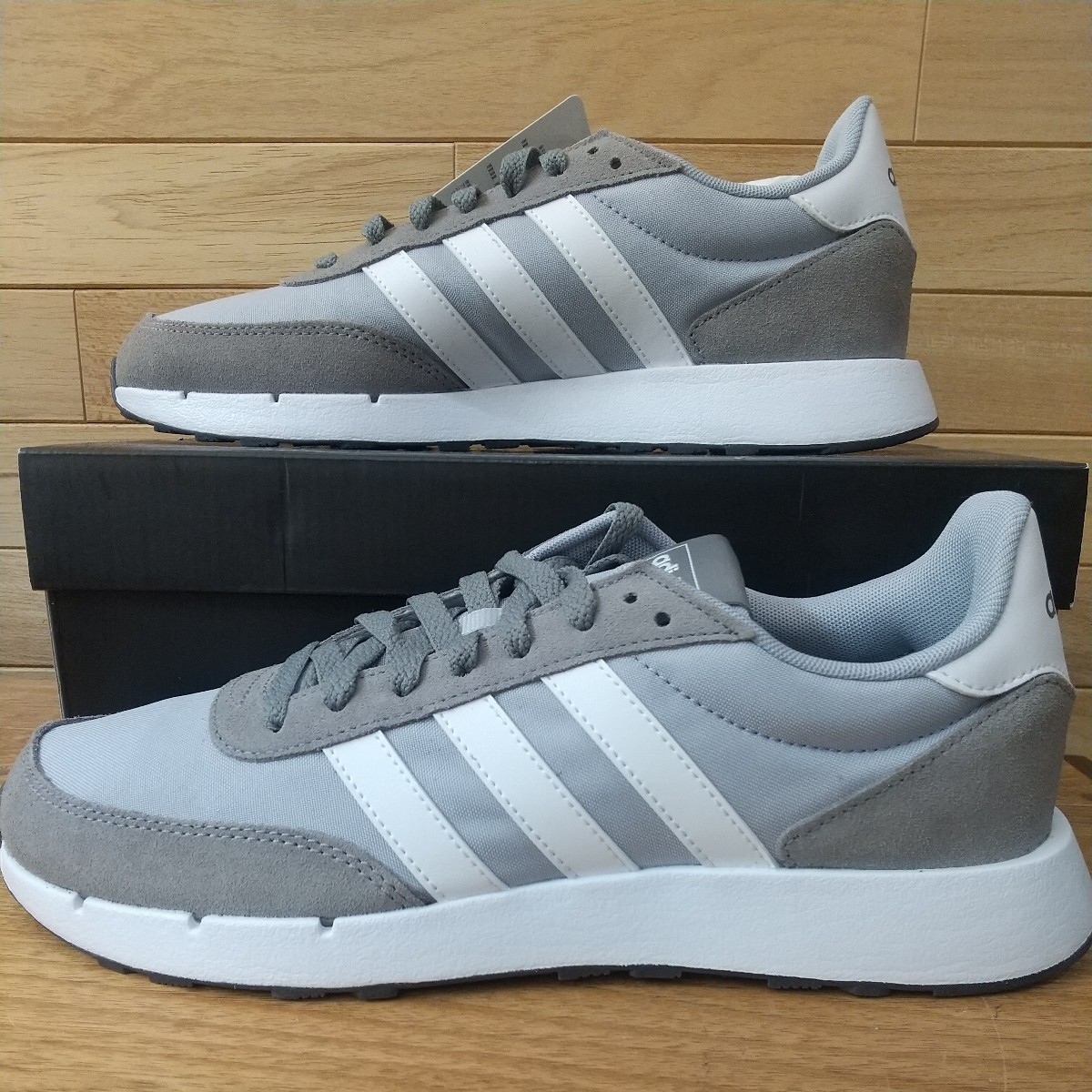 27cm 新品正規品 アディダス RUN 60s 2.0 M FY5958 メンズ ランニング スニーカー adidas シルバー グレー/ホワイト_画像1