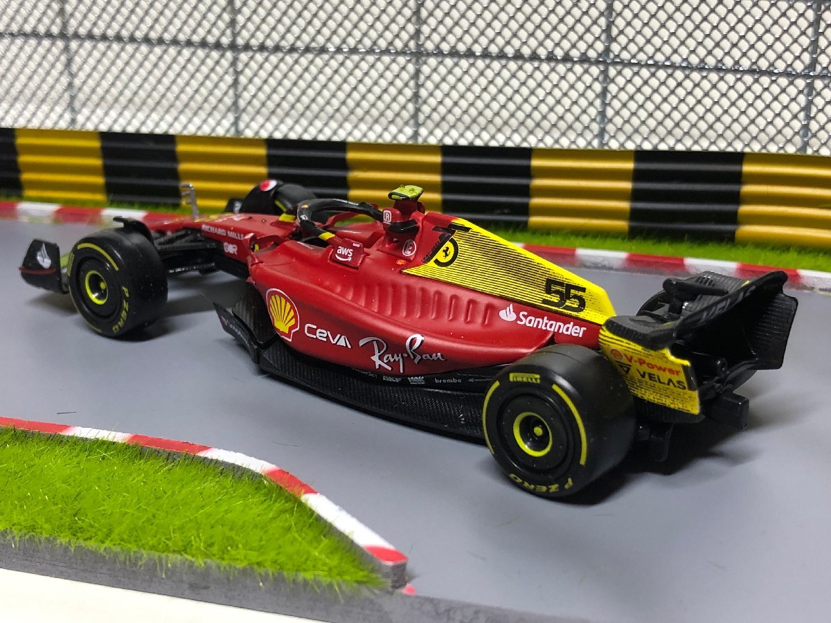 Burago 1/43 Ferrari F1 75 #55 CARLOS SAINZ MONZA GP　フェラーリ　サインツ　ブラーゴ_画像5