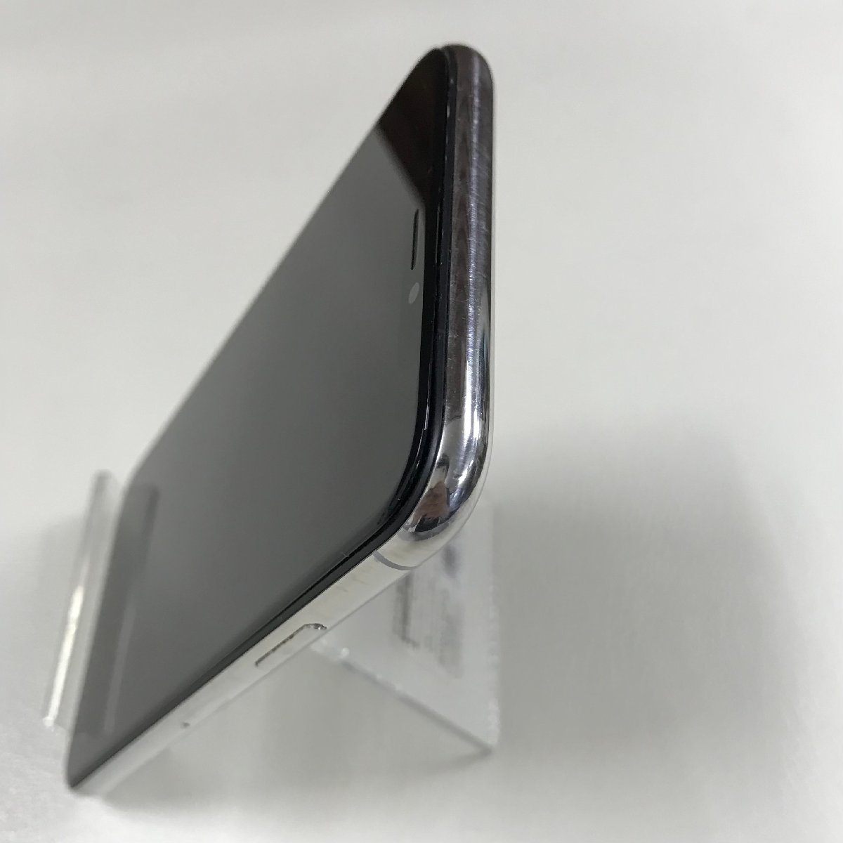 ☆ジャンク/不動品/中古品☆ ドコモ Apple iPhone X ?GB シルバー 部品取り用_画像7