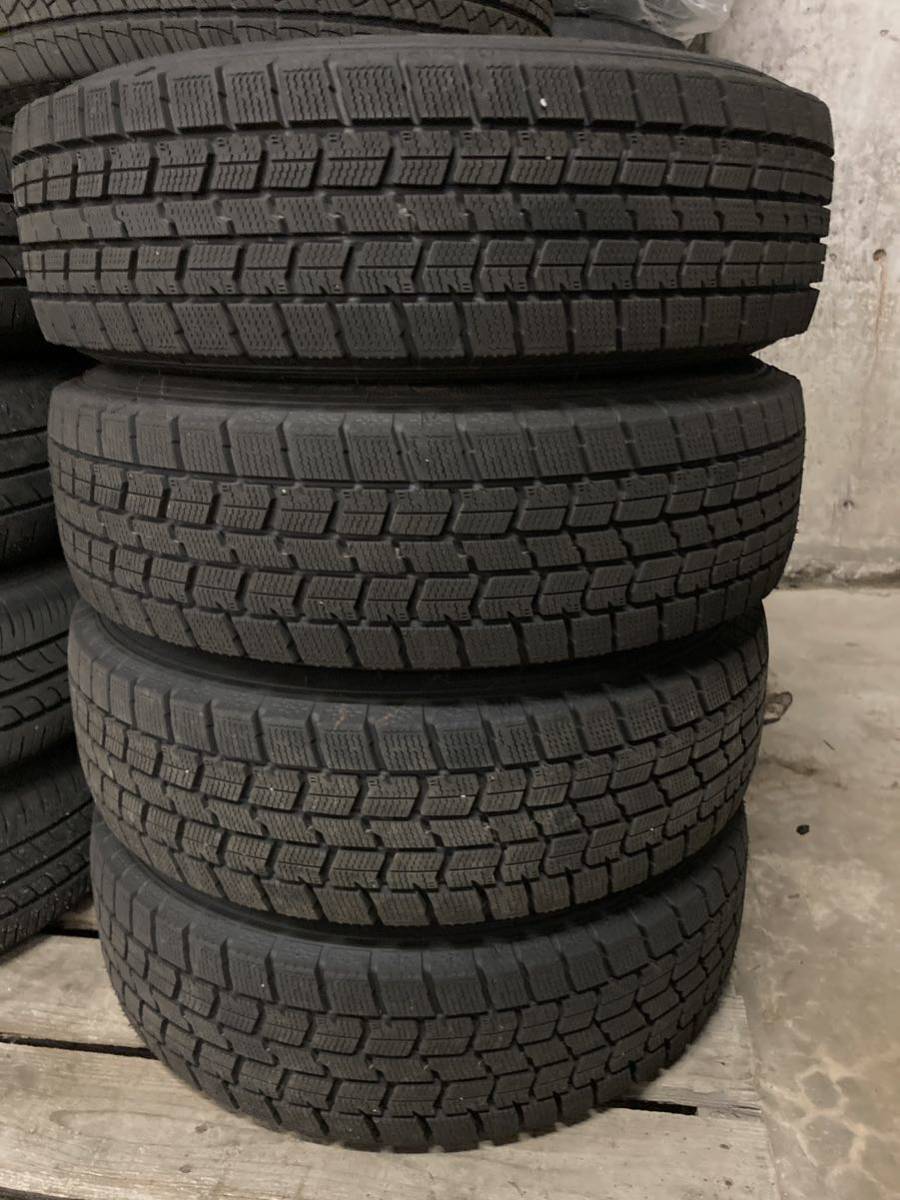 175/70R14 84Q GOODYEAR ICENAVI7グッドイヤーアイスナビ7 2022年製スタッドレス4本9部山シエンタ80_画像1