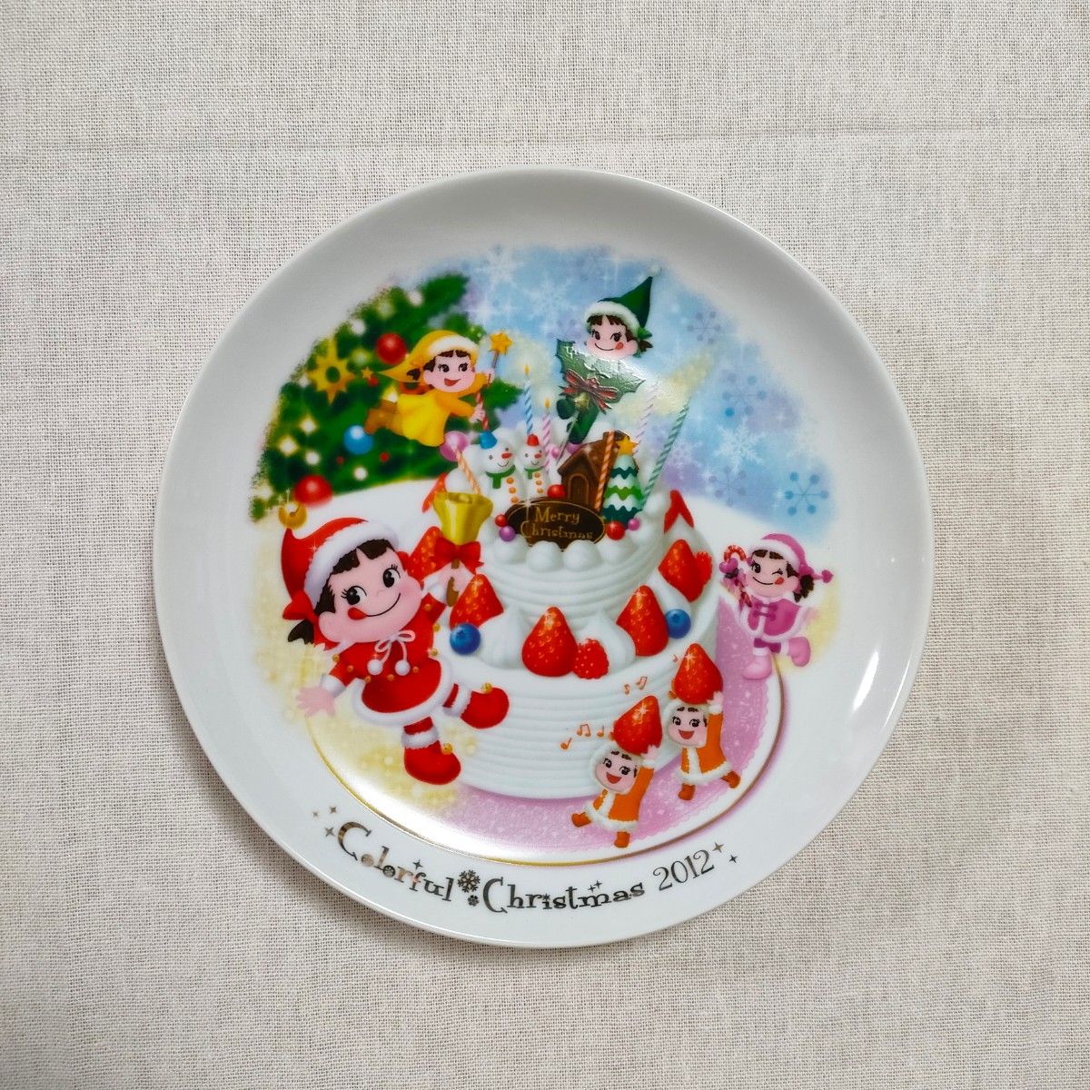 不二家 ペコちゃん 2012クリスマスケーキ皿 プレート 絵皿 不二家 ペコちゃん 2012クリスマスケーキ皿 プレート 絵皿