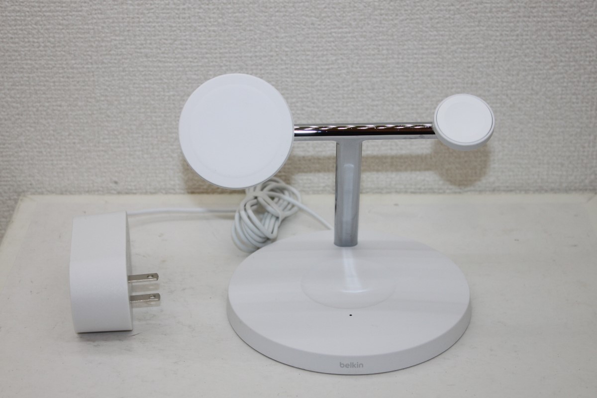 MagSafe公式認証 磁気 ワイヤレス 充電器 Belkin WIZ017 BOOST CHARGE PRO 3-in-1 Wireless Charging Stand With MagSafe ベルキン_画像1