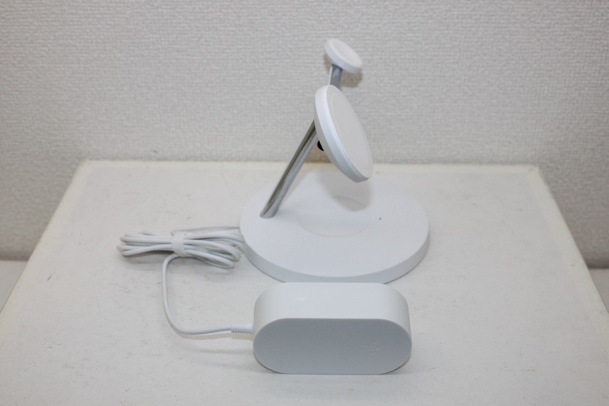 MagSafe公式認証 磁気 ワイヤレス 充電器 Belkin WIZ017 BOOST CHARGE PRO 3-in-1 Wireless Charging Stand With MagSafe ベルキン_画像8