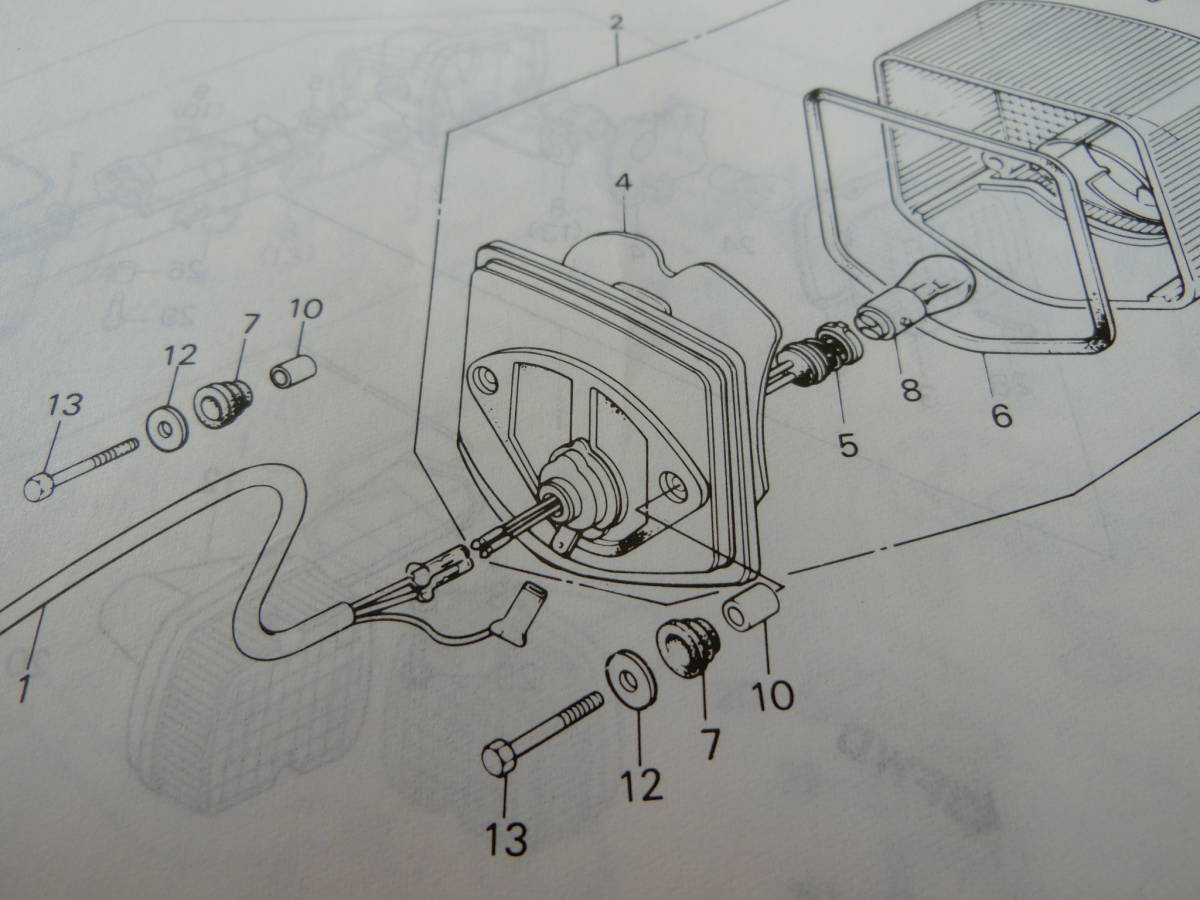 ホンダ・CB400N・CB400D・CB250N ・テールライトソケットCOMP・純正新品・送料無料_パーツリスト・・・４番