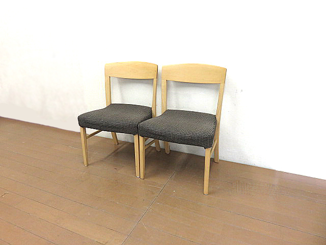 モデルルーム展示品　karimoku/カリモク 「CT52」シリーズ オーク無垢材ダイニングチェア 2脚セット 　　8.8万 天然木/無垢材 食卓椅子_画像3