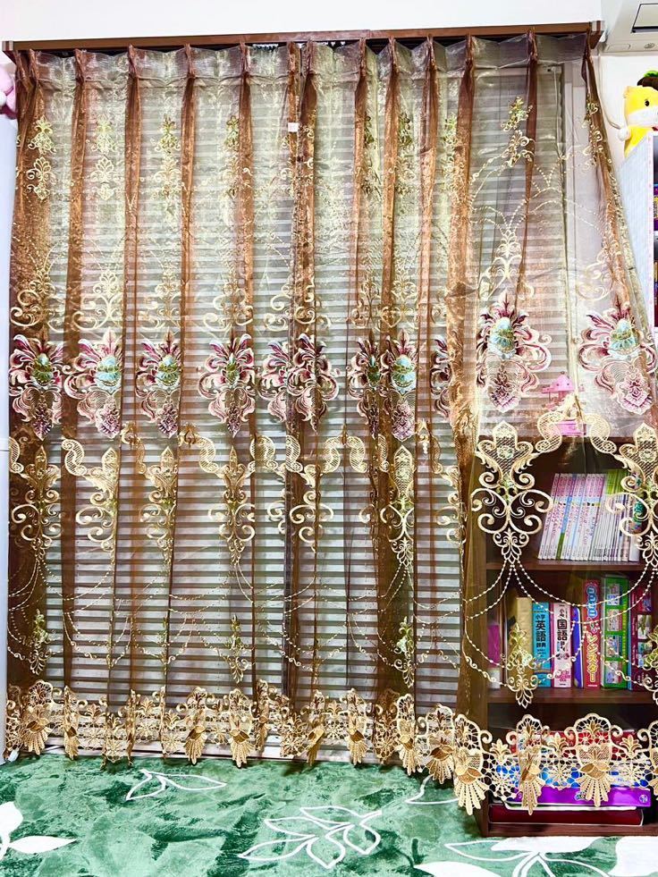 レースカーテン レースカーテン 刺繍 高級 サロン 店 ルーム カーテン おしゃれ 花柄 安 長さ ロング とても綺麗 ゴージャス 送料無料_画像10