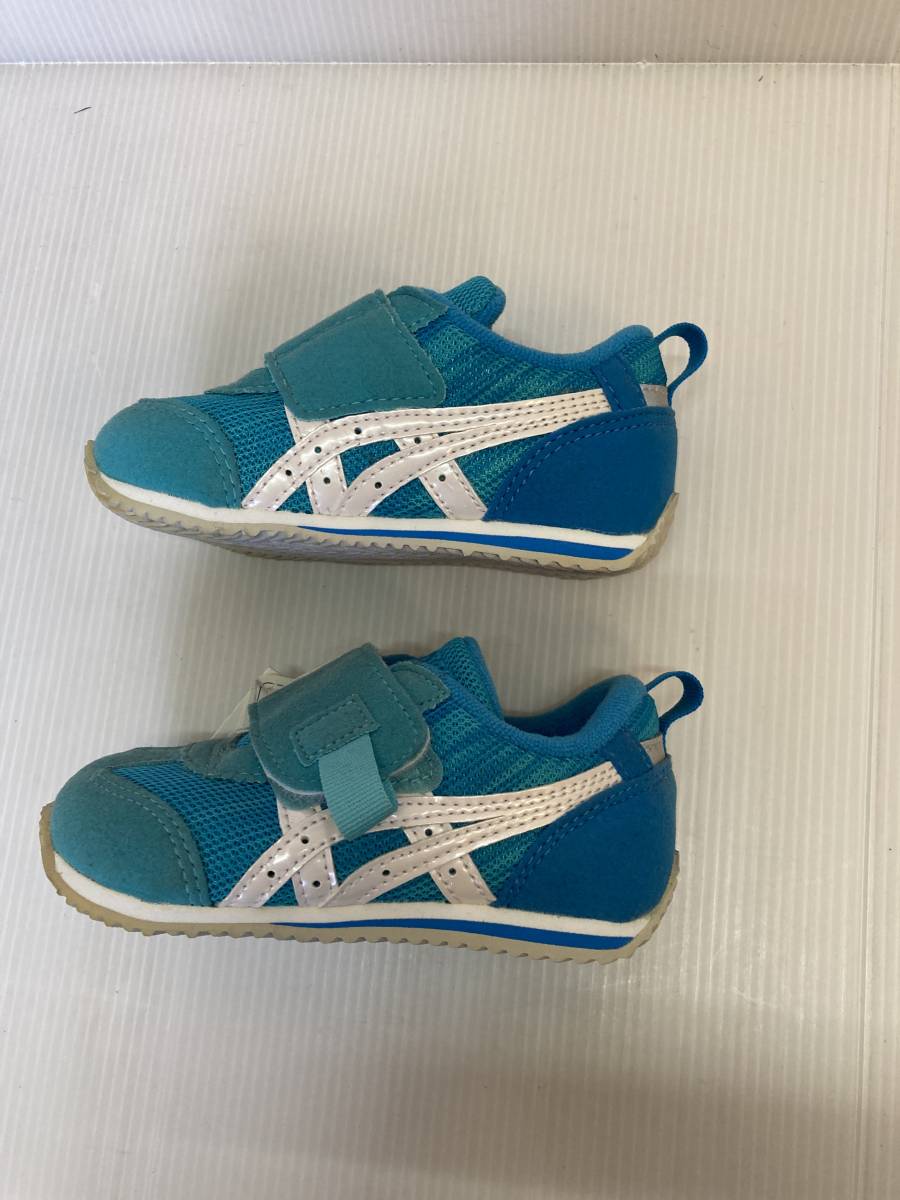 *. bargain!asics SUKUSUKUa Ida ho BABY TUB168 3842 13.5. blue color . white. line . stylish toes sunburn . yellow tint equipped 