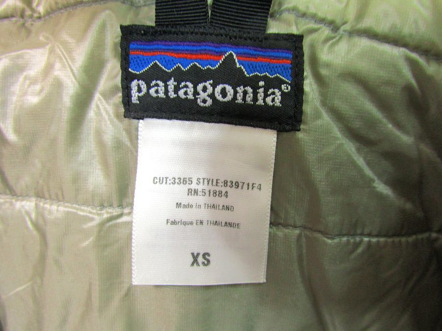 Patagonia　中綿パーカー　サイズXS　黒　パタゴニア　マイクロパフ_画像2