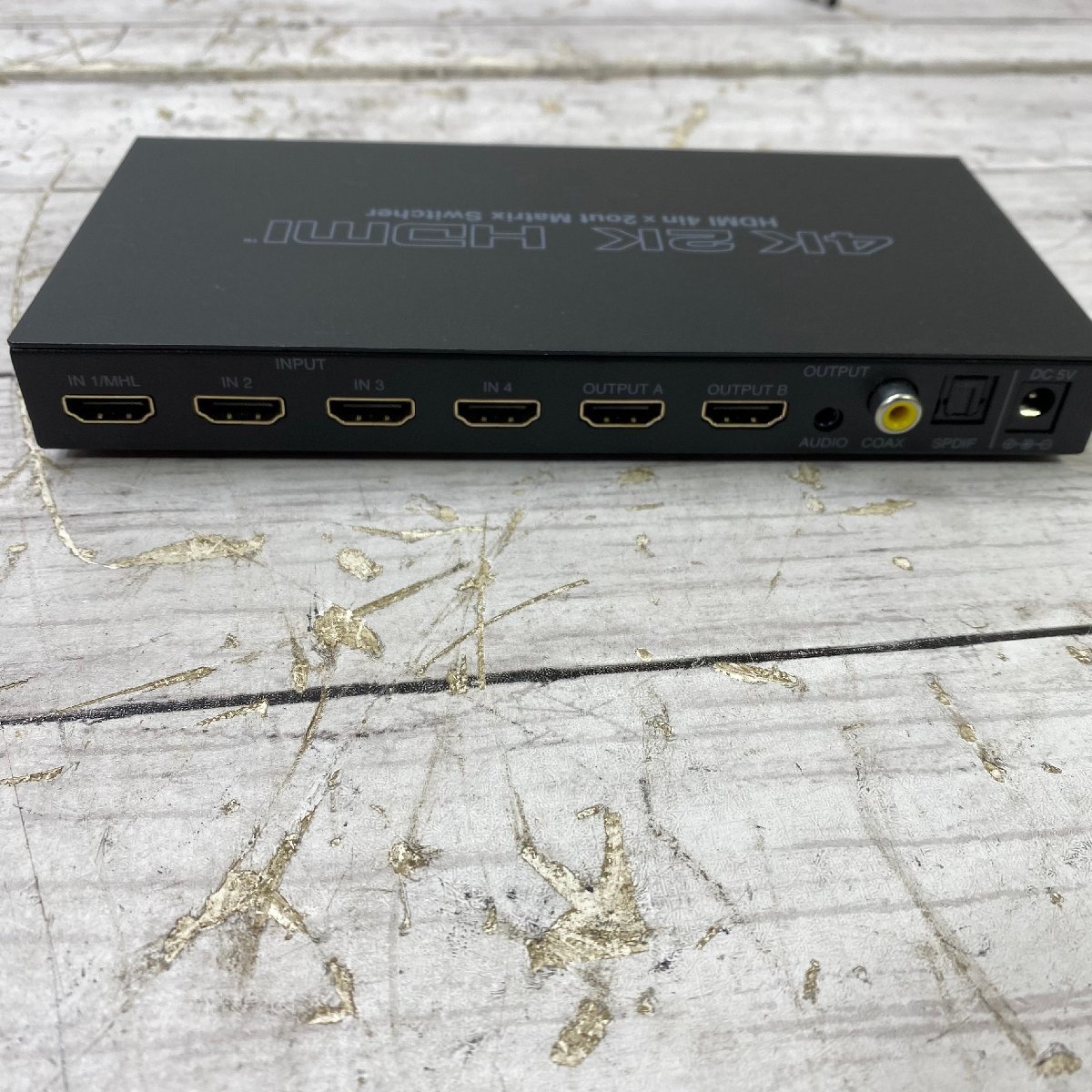 ΩMΩ SANWA HDMIマトリックス切替機 4入力2出力 4ｋ／30Ｈｚ対応 HDMIkケーブル 電源付き ΩP231106